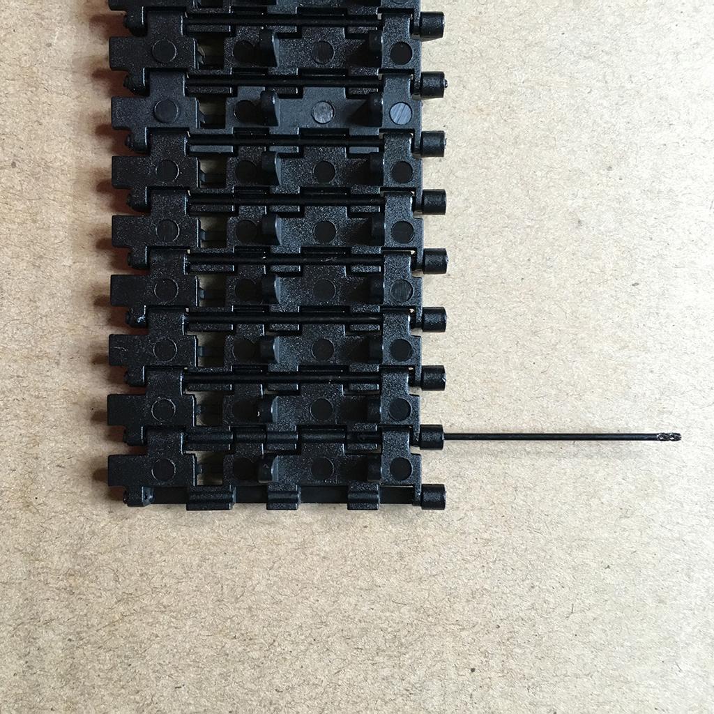 Black Tank Track Chain Plastic - Xcm Chain review and price